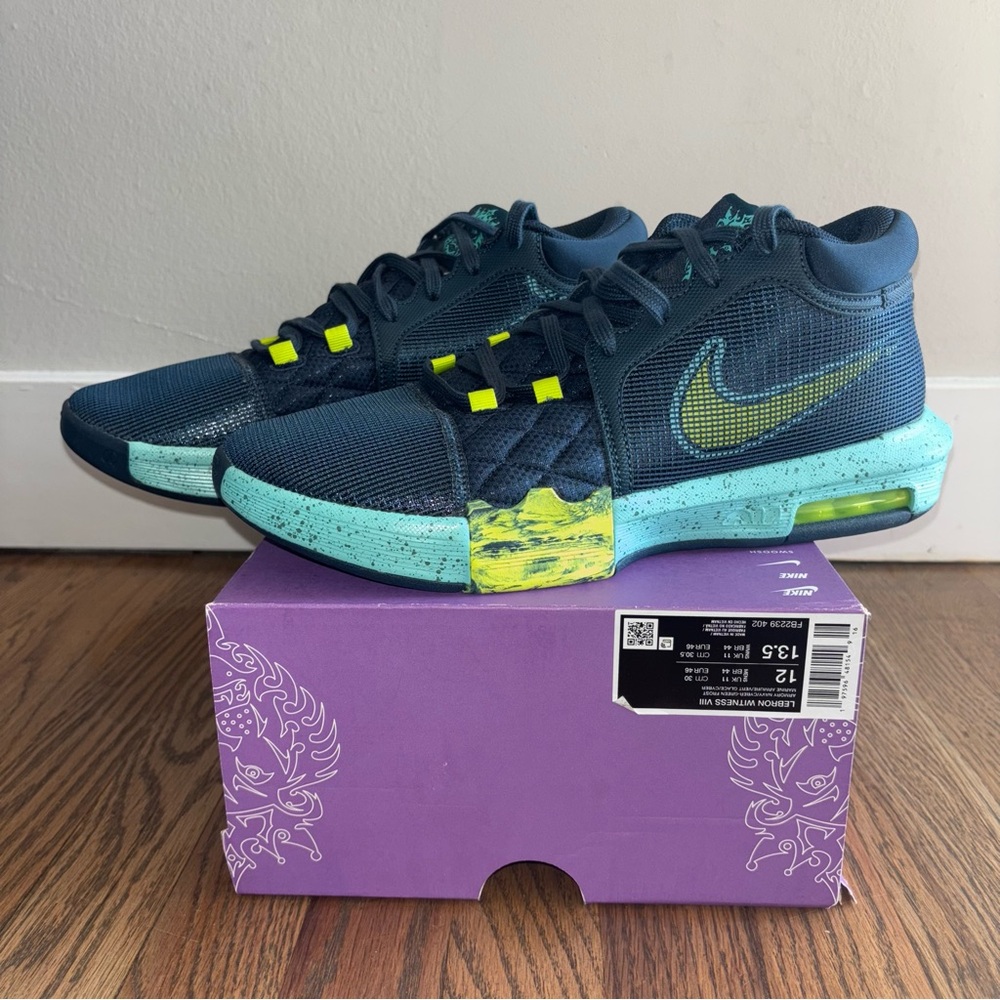 Nike LeBron Witness VIII Armory Navy/Cyber Green Size Men’s 12 / WMNS 13.5